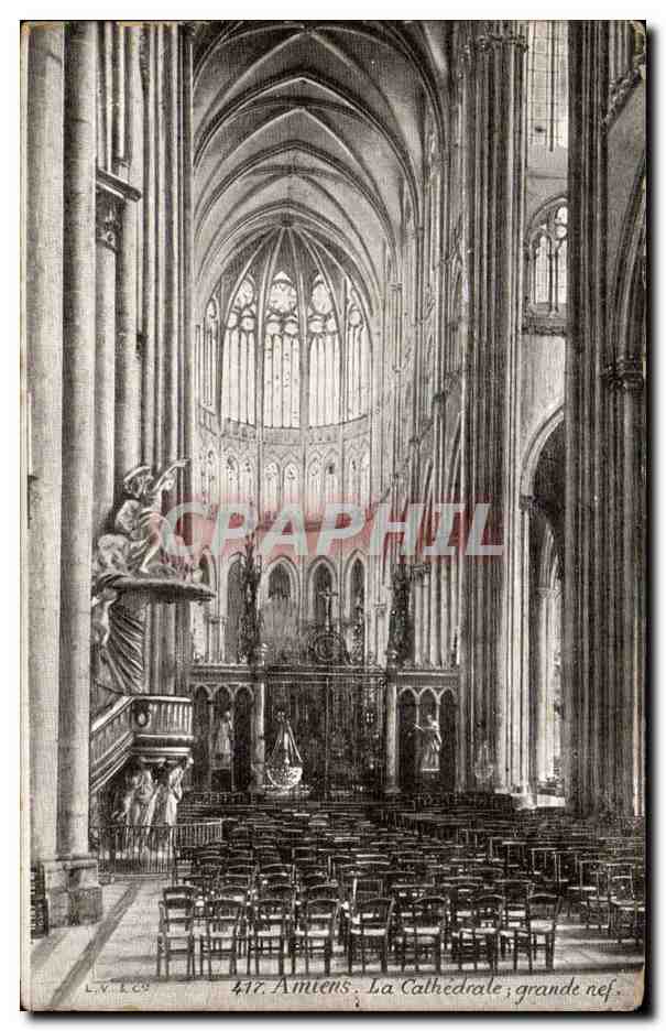 Amiens. La Cathédrale ; grande nef.