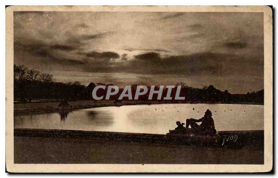 CPA Versailles parterre d'eau sur la terrasse du palais 