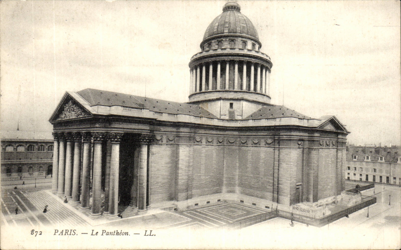 Paris CPA Le Pantheon