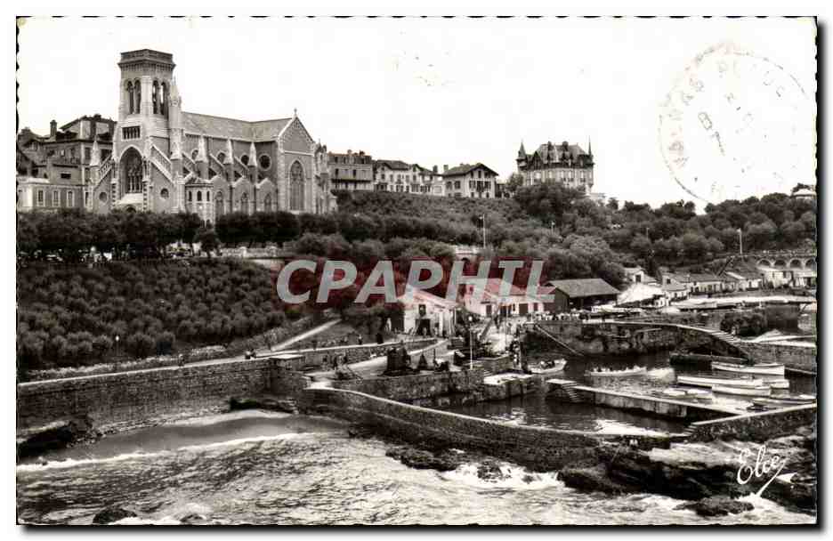 Le Port des Pêcheurs et l'Église Ste-Eugénie — Biarritz — L. Chatagneau - Victor Hugo - Reprod. Interdite