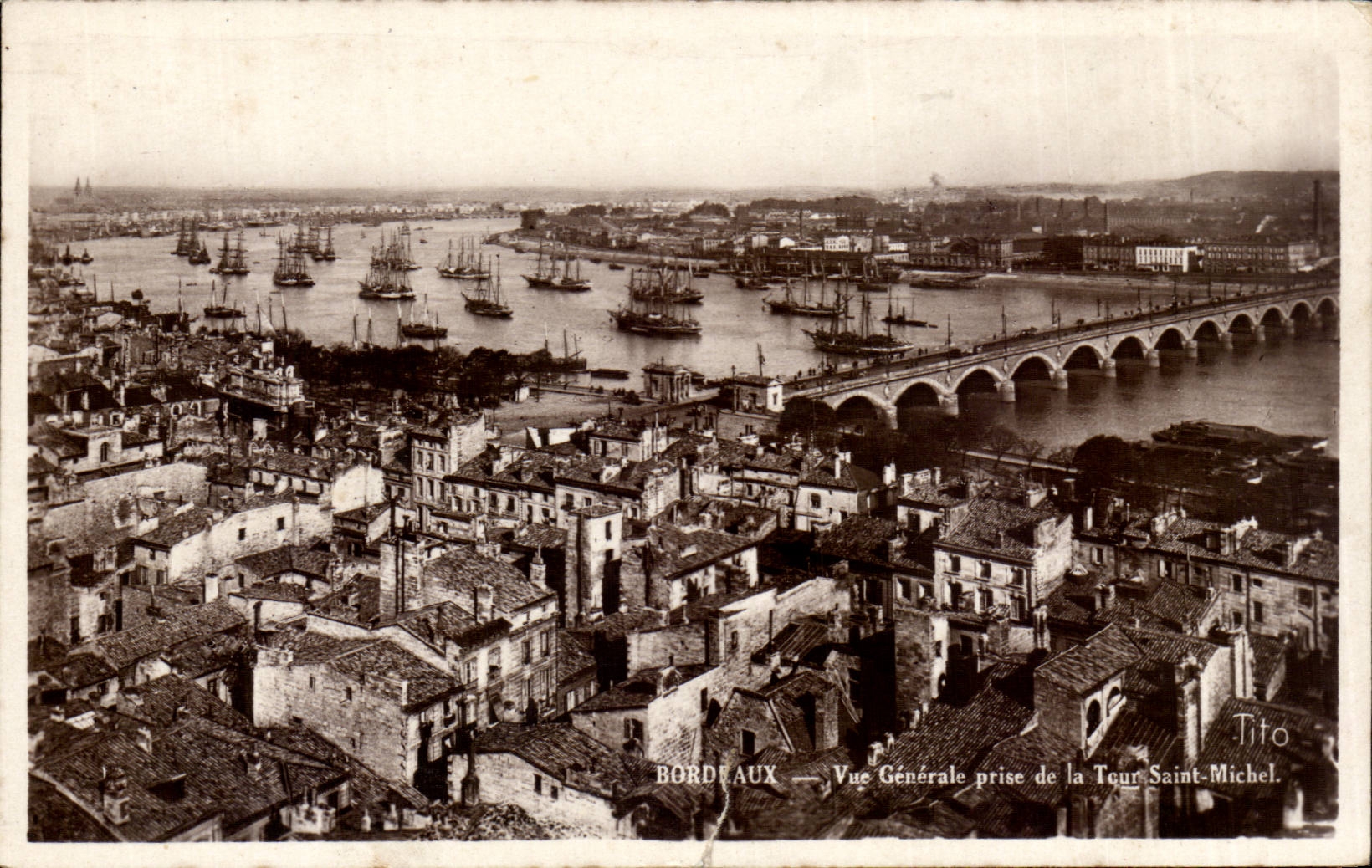 CPA Bordeaux Vue generale prise de la Tour Saint Michel