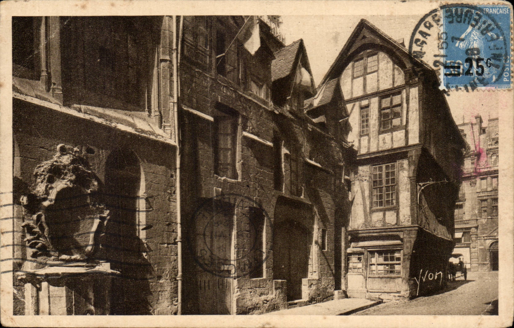 CPA Rouen Vieilles maisons dans la rue St Romain