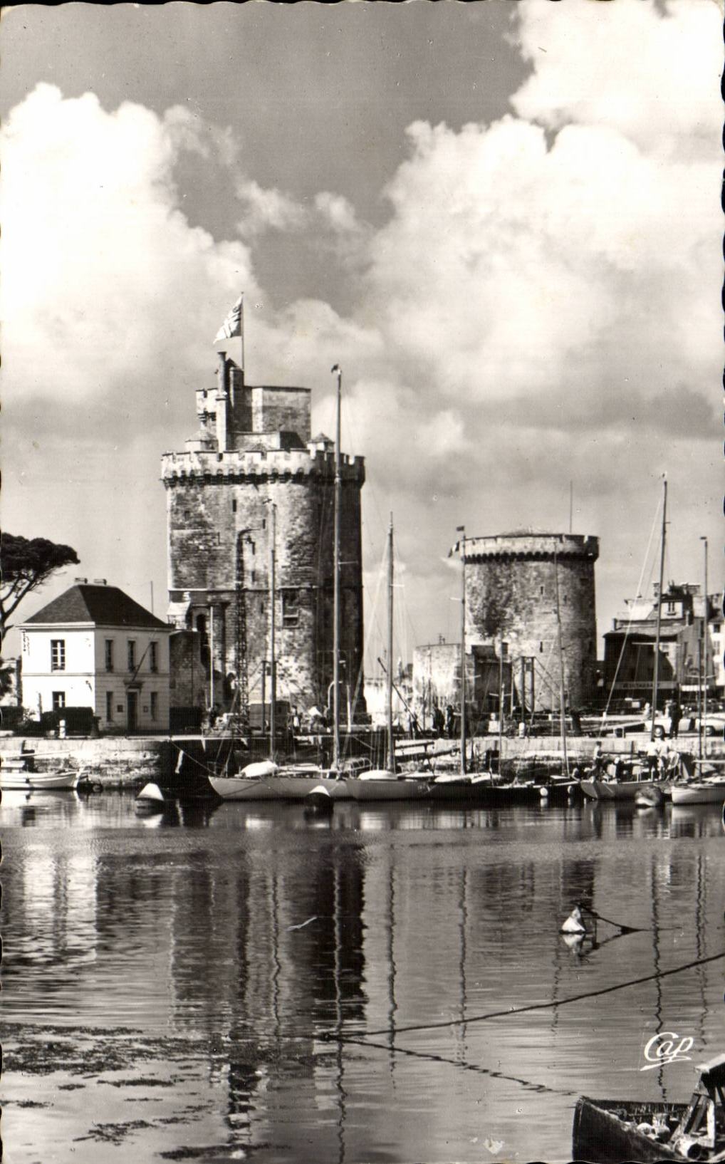 La Rochelle — Les Tours du Port — Cap