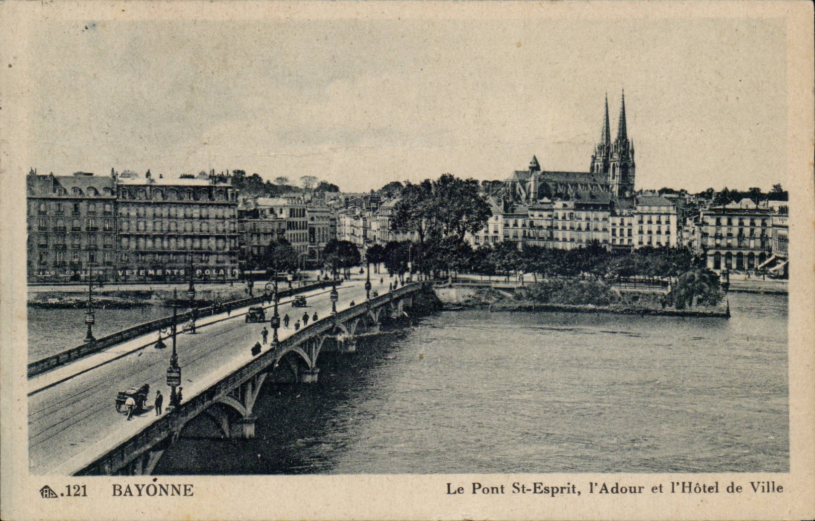 CPA Bayonne le pont st Esprit L'adour et l'hotel de ville