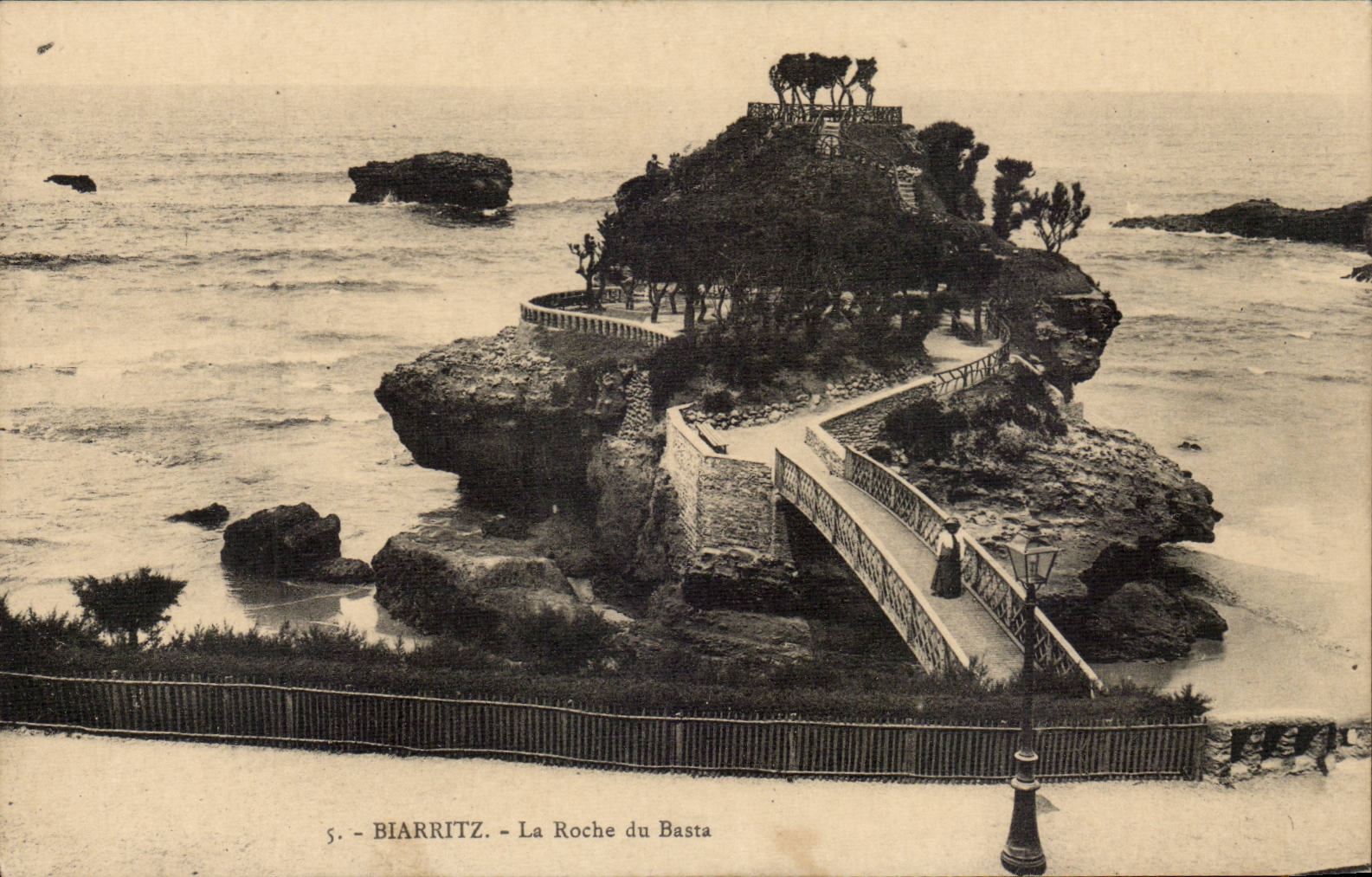 Biarritz - La Roche du Basta — Éditeur Eng. Pecanly, n°5