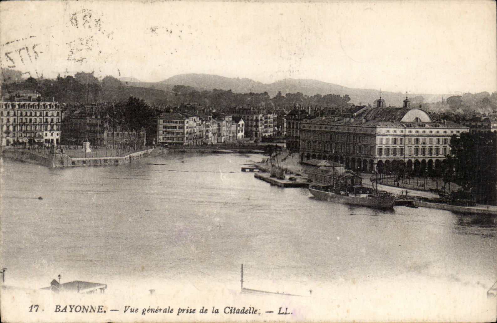 CPA Bayonne Vue generale prise de la citadelle