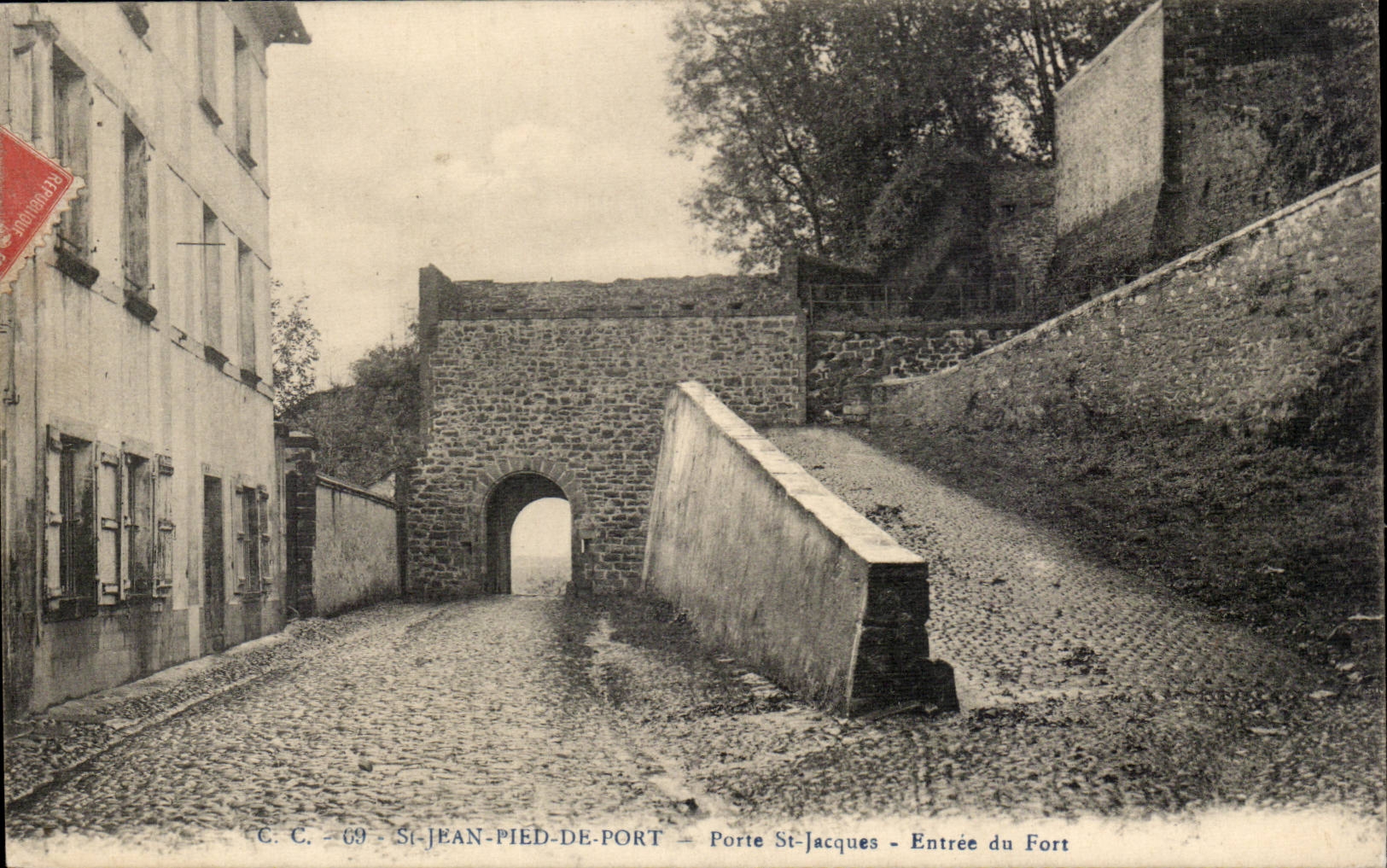 St-Jean-Pied-de-Port — Puerta St-Jacques — Entrada del Fuerte — C.C. 69