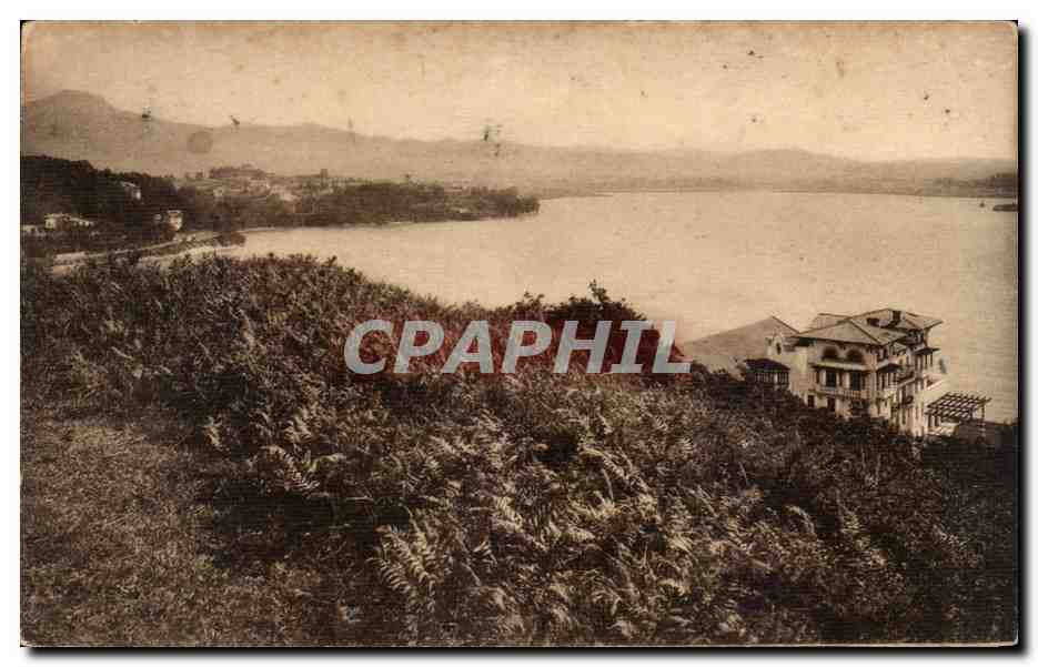 Hendaye (Côte-Basque) — Vue sur le Baie et les Montagnes Espagnoles — L'Hôtel Bidassaoan — Éditeur Blois frères, Bodeaux