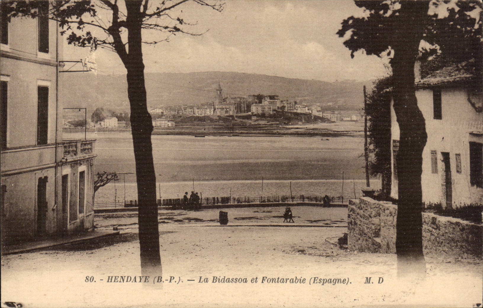 Hendaye (B.-P.) — La Bidassoa et Fontarabie (Espagne) — M. D