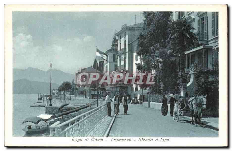 CPA Italie Italie Lago di Como Tremezzo Strada a lago