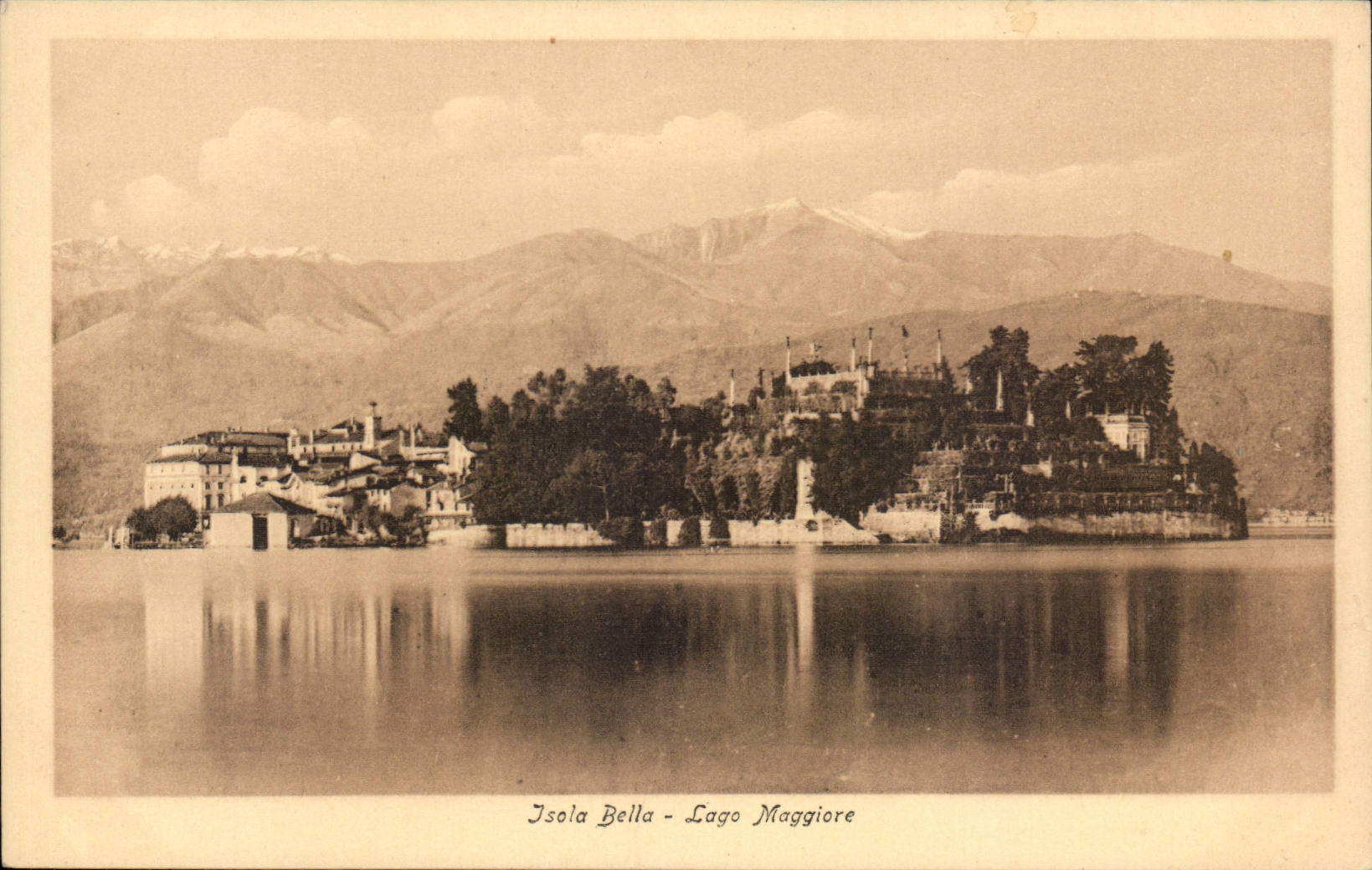 CPA Italie Italie Lago Maggiore Isola Bella