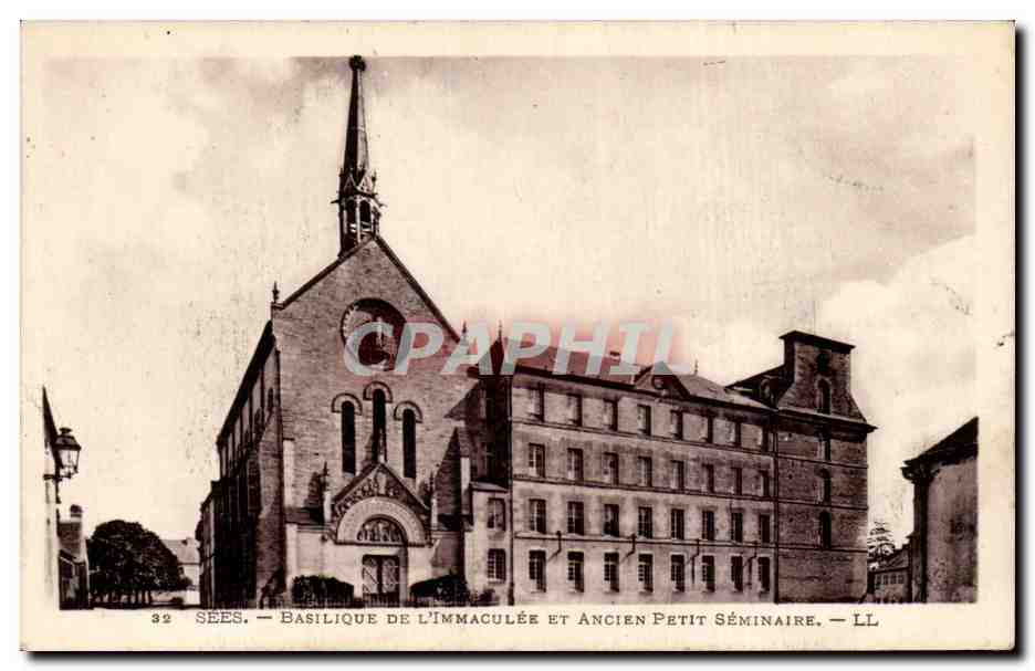 CPA Sees Basilique de l'Immaculee et ancien petit seminaire