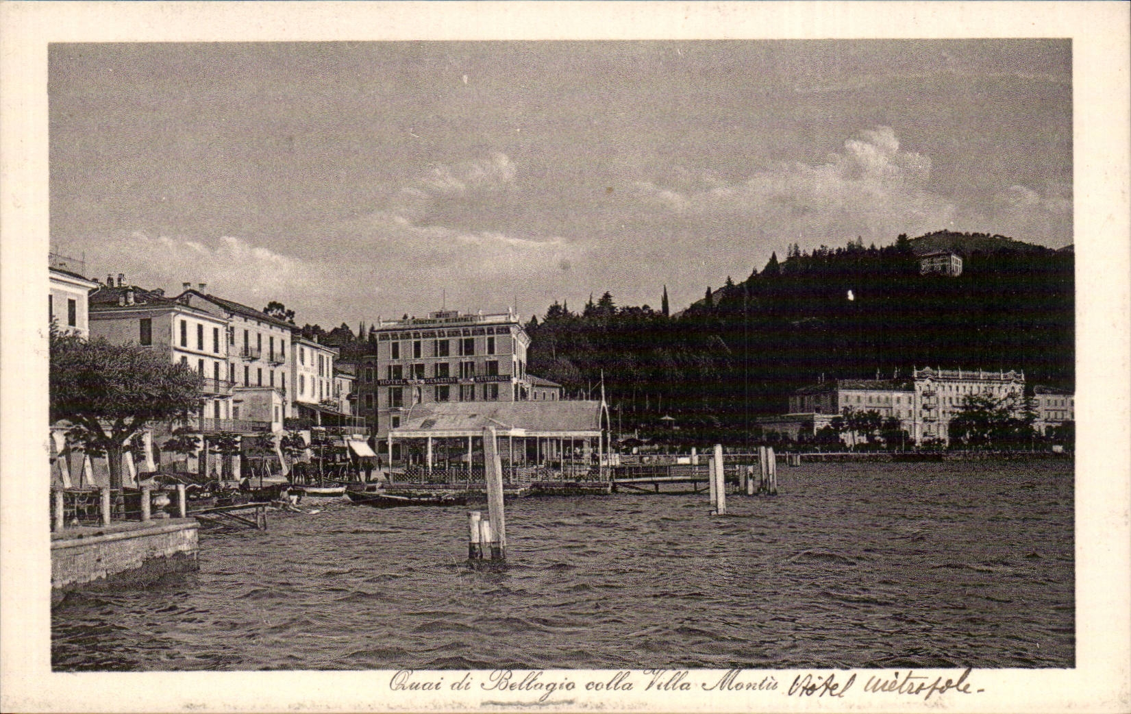 CPA Italie italia Quai di Bellagio colla Villa Montuomo