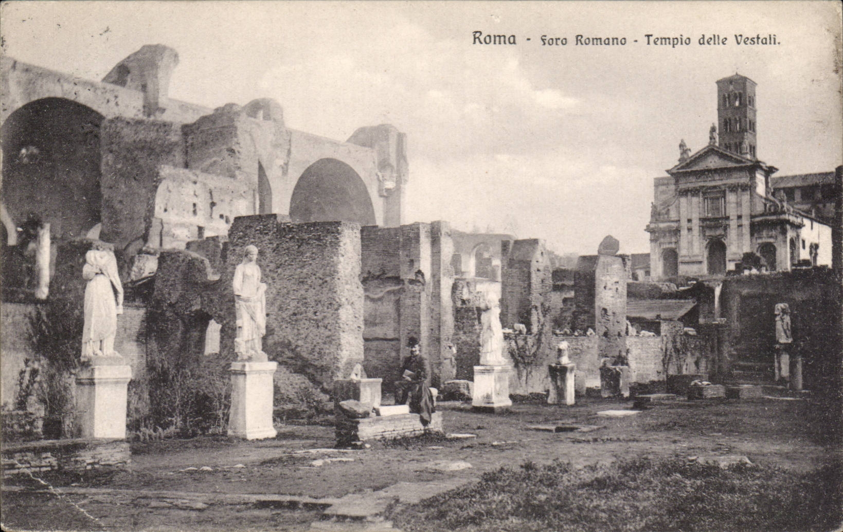 CPA Italie Italia Roma Foro Romano Tempio delle Vestali