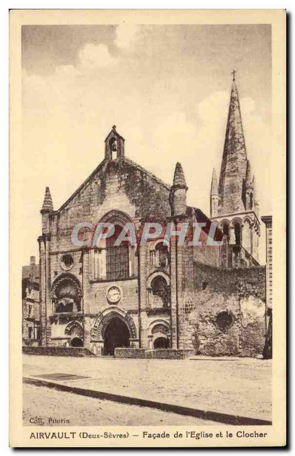 CPA Airvault Facade de l'eglise et le clocher
