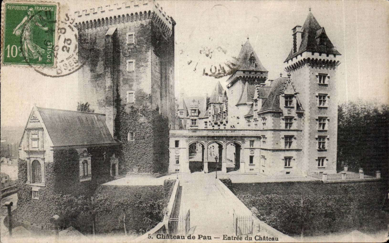 Château de Pau — Entrée du Château — Édition Pau