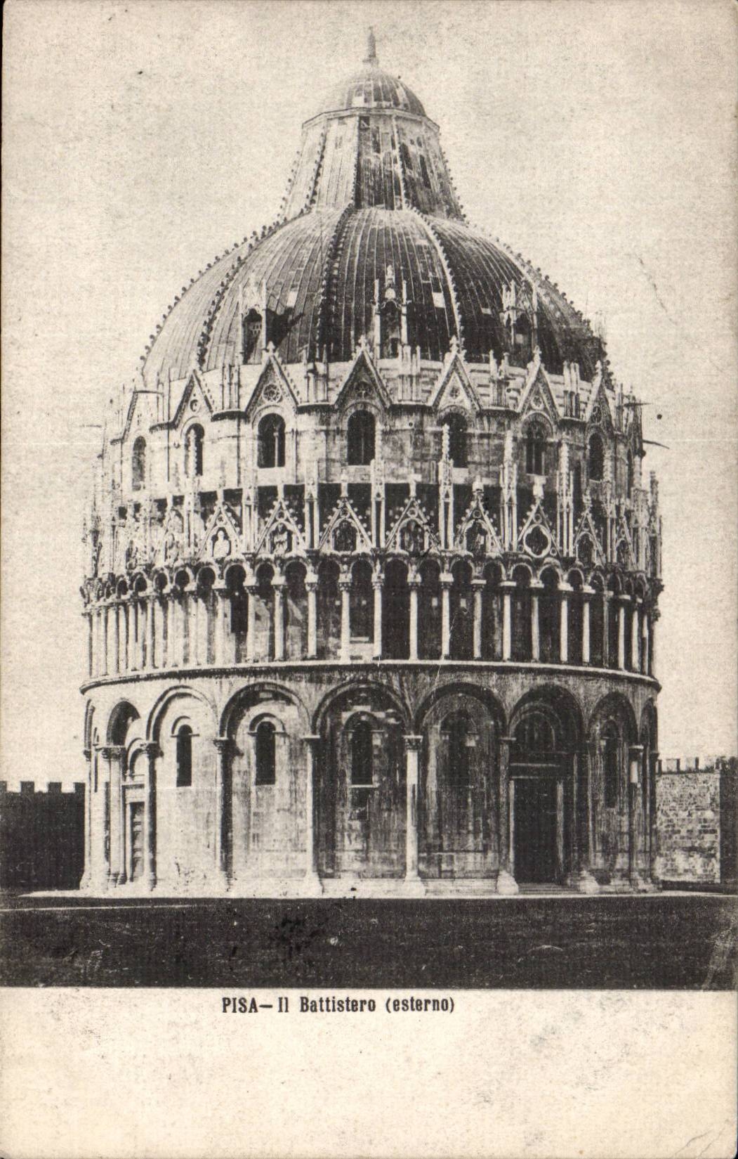 CPA Italie Italia Pisa Il Battistero 