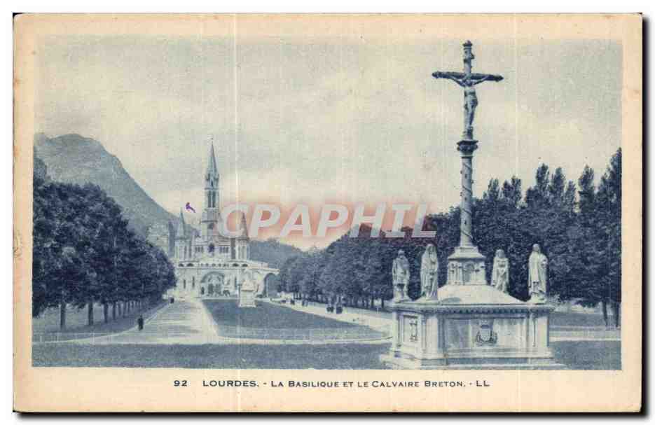 Lourdes CPA La basilique et le calvaire breton