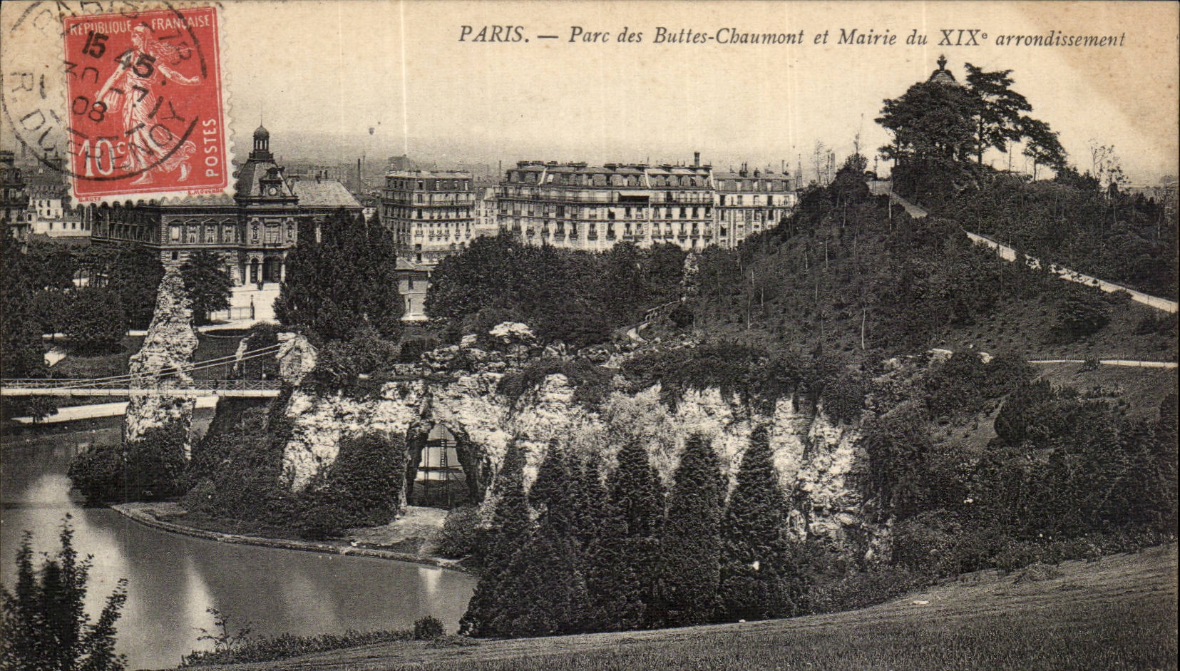CPA Paris Parc des Buttes Chaumont et mairie du 19eme