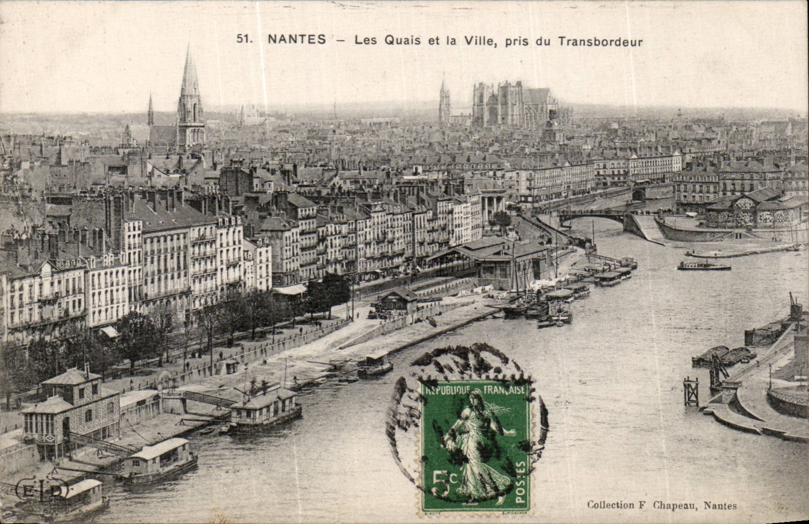 CPA Nantes les quais de la ville pris du transbordeur