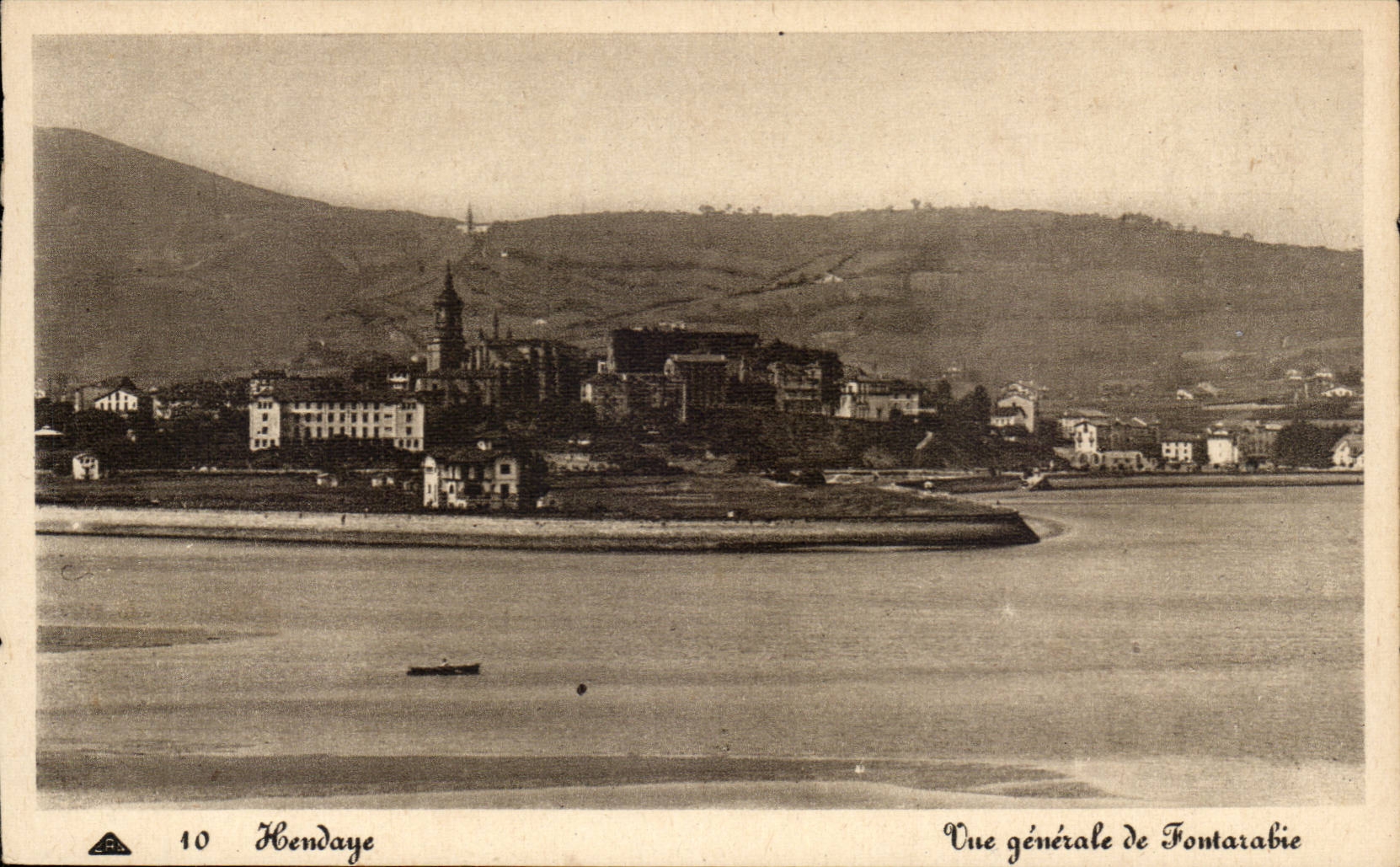 CPA Hendaye Vue generale de Fontarabie