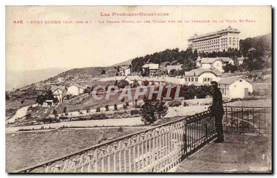 CPA Font Romeu Le grand hotel et les villas vus de la terrasse de la villa St paul