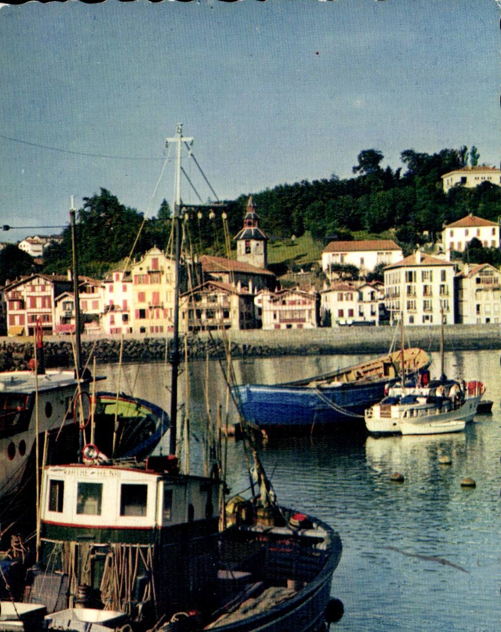 Hafen von Ciboure — Ansicht des Kai und der Boote — Verlag Lumicad