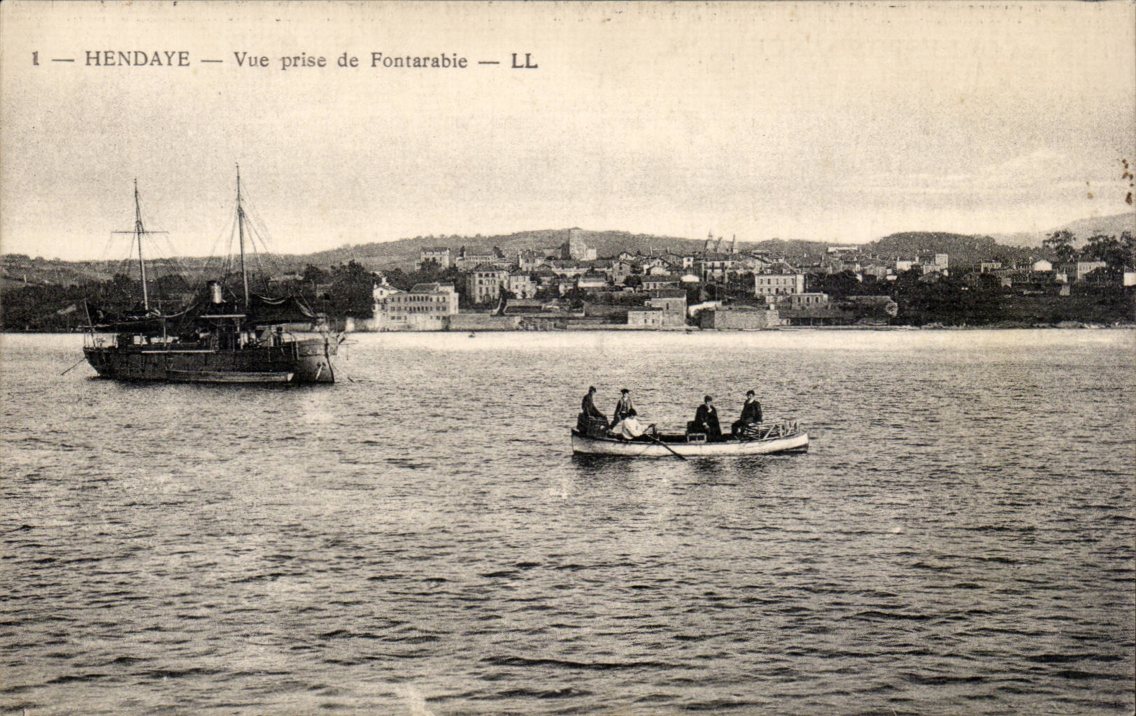Hendaye — Vue prise de Fontarabie — LL