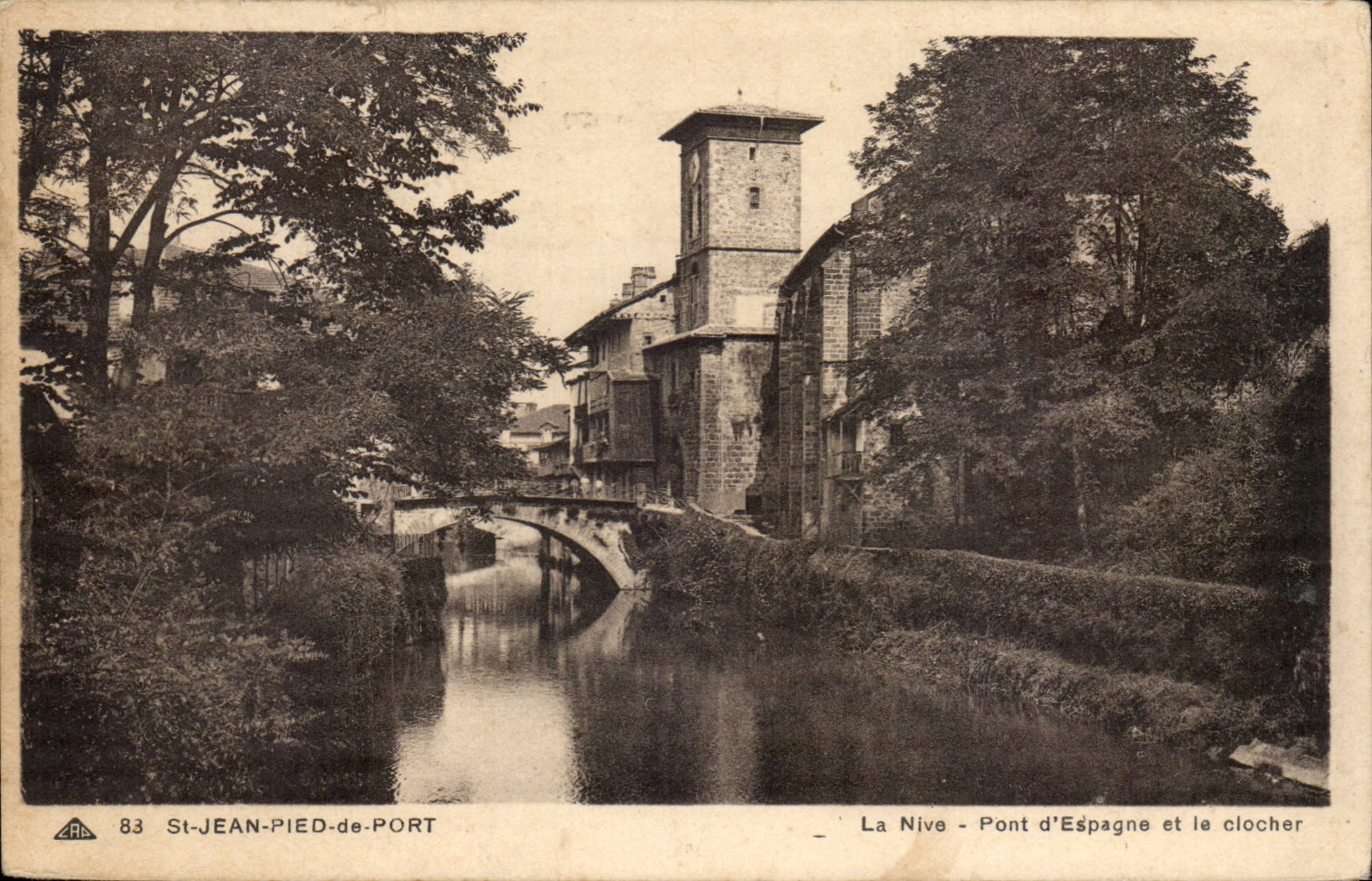 St-Jean-Pied-de-Port — La Nive - Pont d'Espagne et le clocher — CH DES ARTS PHOTOGRAPHIQUE