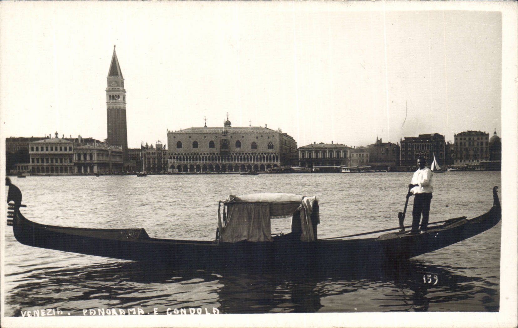 CPA Italie Italia Venezia Panorama el Gondole