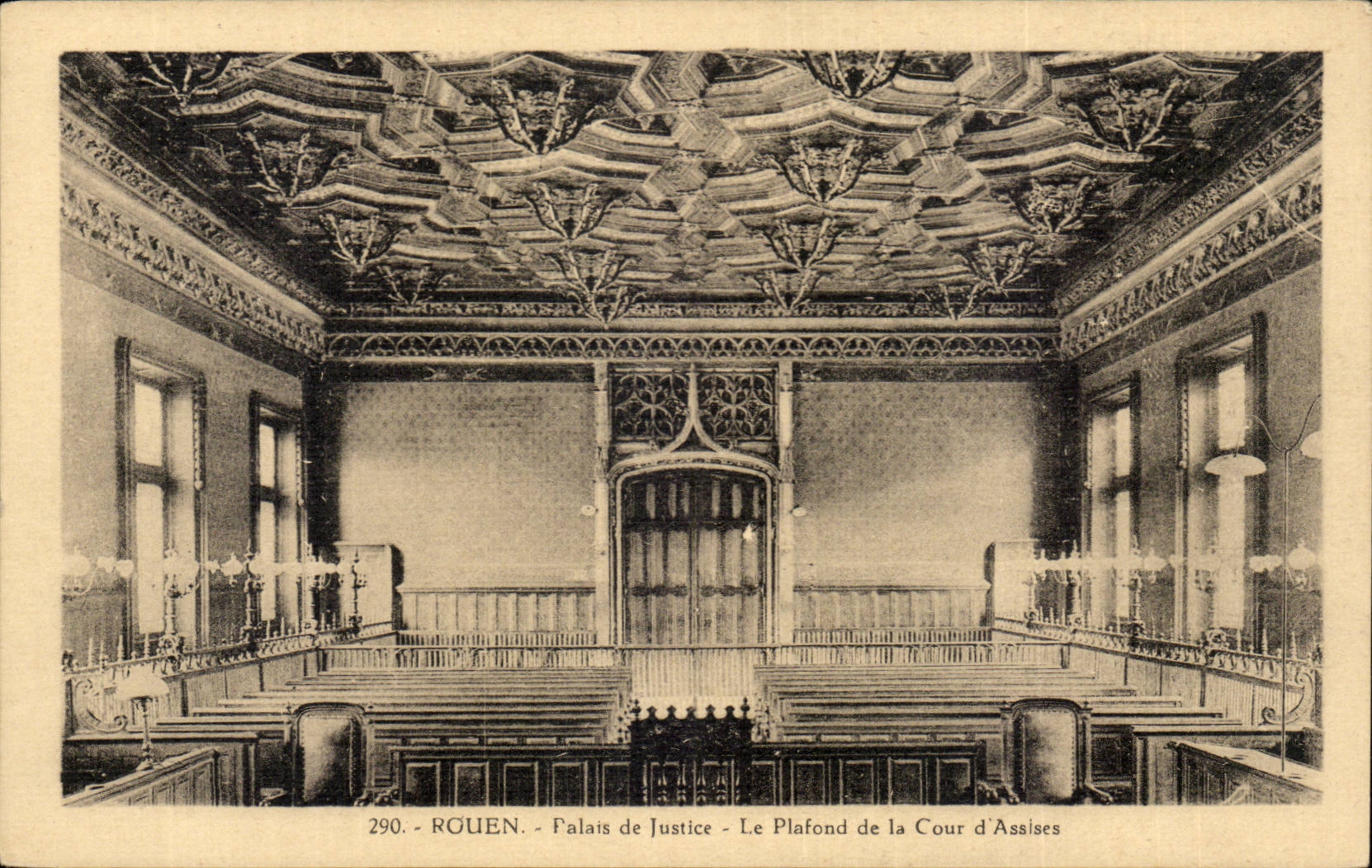 Rouen CPA Palais de justice Le plafond de la cour d'assises