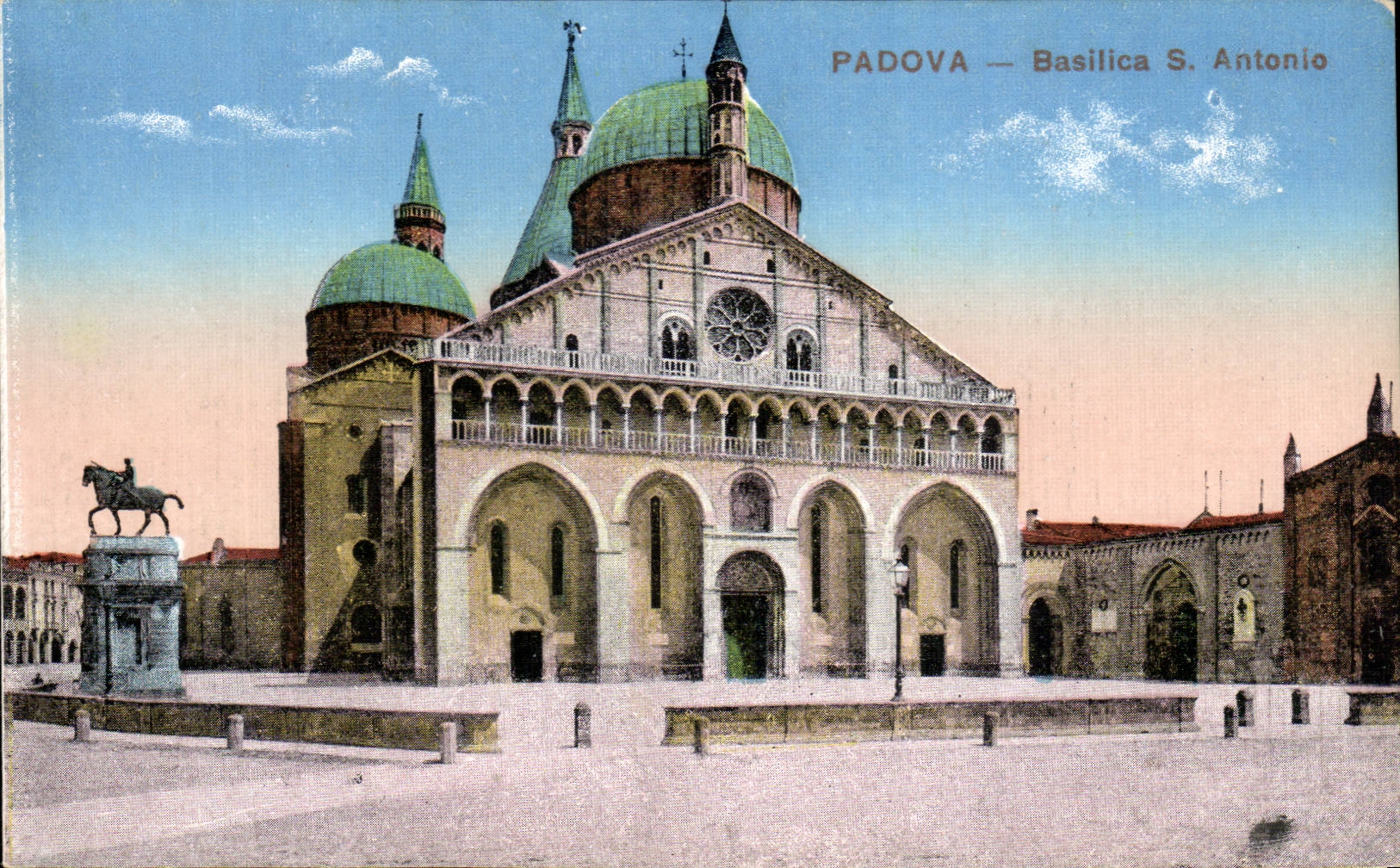 CPA Italie Italia Padova Basilica S Antonio