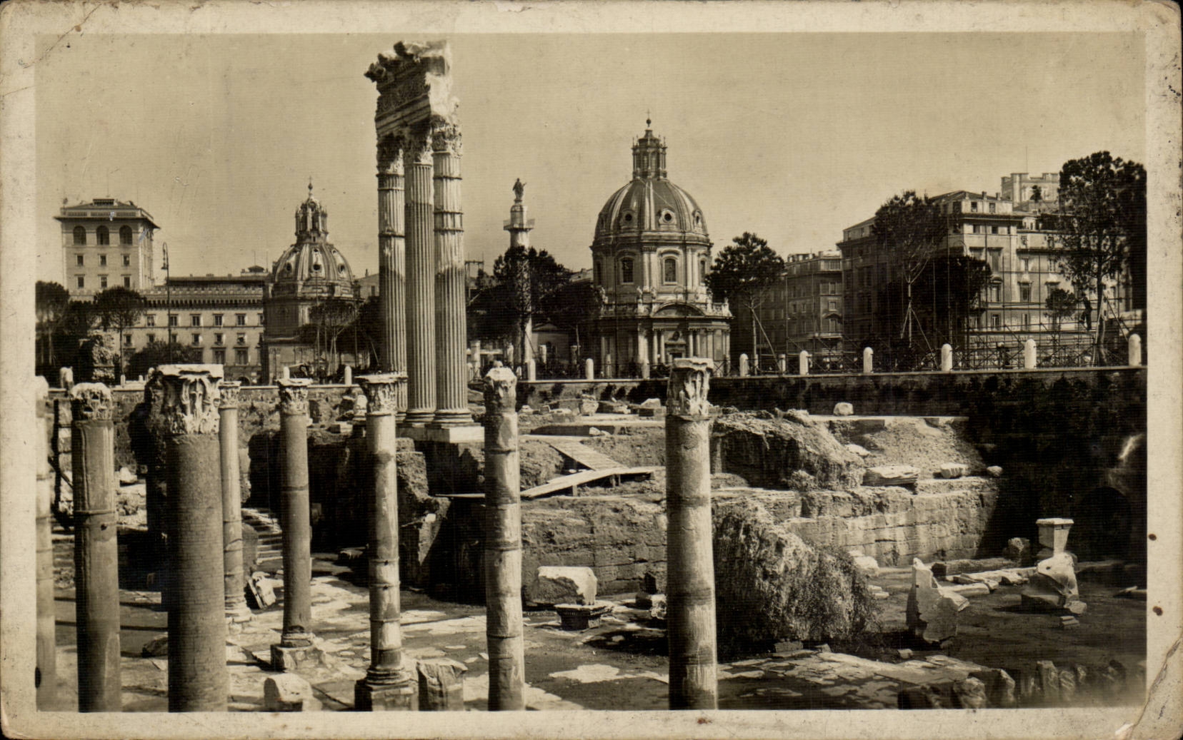 CPA Italie Italia Roma Foro Traiano 