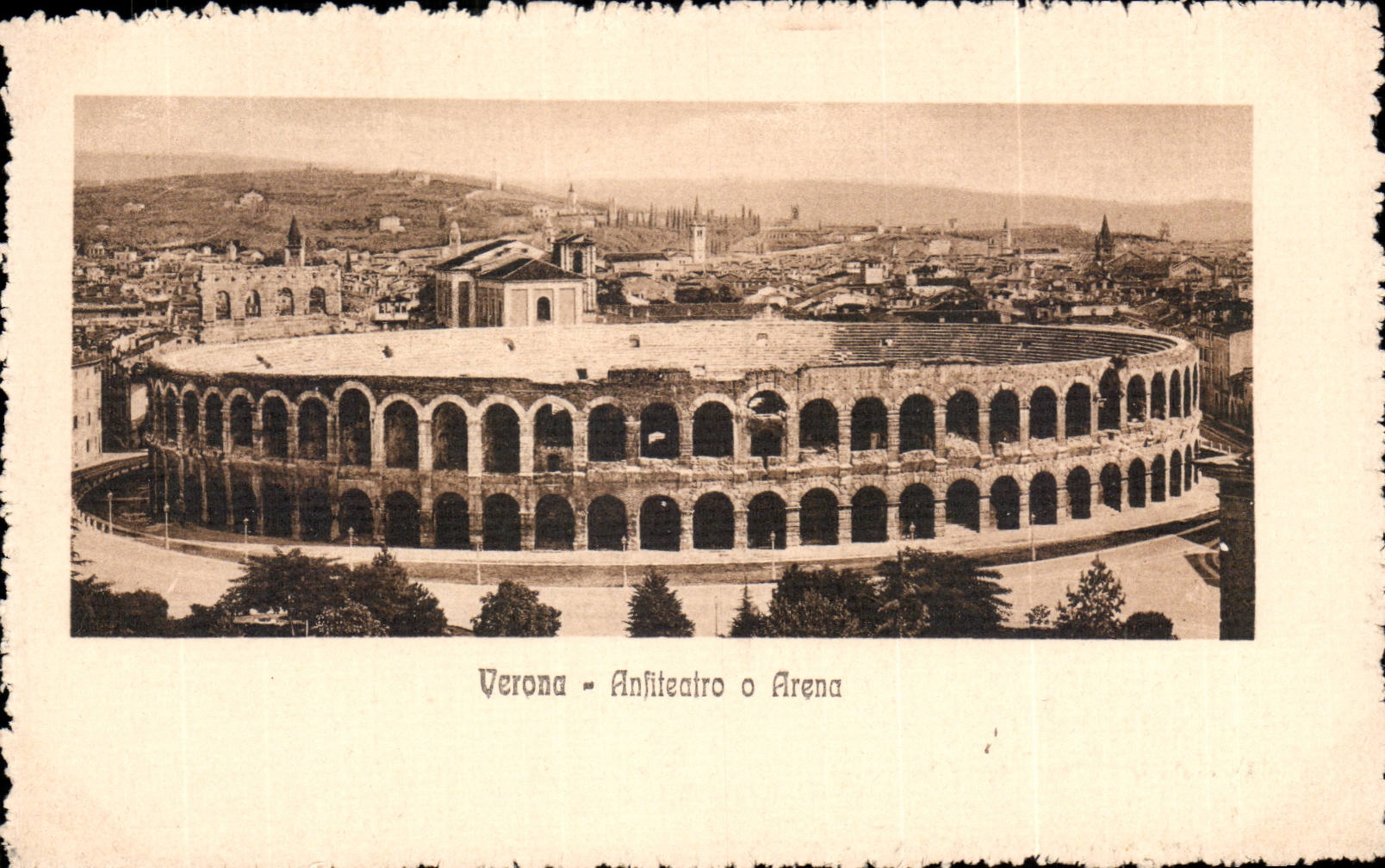 CPA Italie Italie Verona Anfiteatro o Arena