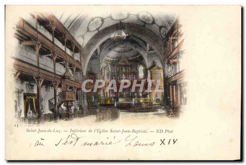 CPA St Jean de Luz Interieur de l'eglise Saint Jean Baptiste