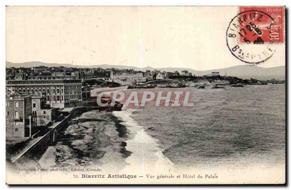 CPA Biarritz Vue generale et hotel du Palais