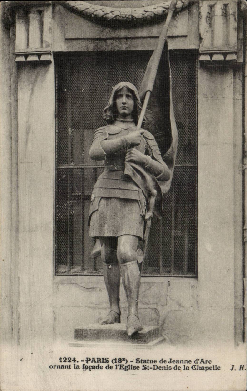 CPA Paris Statue de Jeanne d'arc ornant la facade de l'eglise St DEnis la chapelle