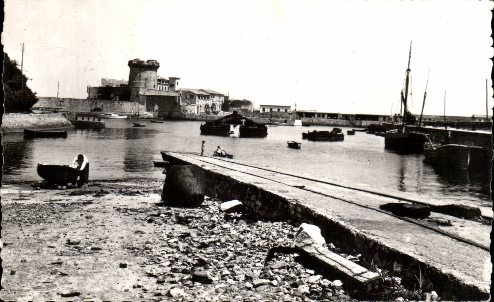 St-Jean-de-Luz — Der Hafen am Fort du SOCORA — Bidart, Côte Basque