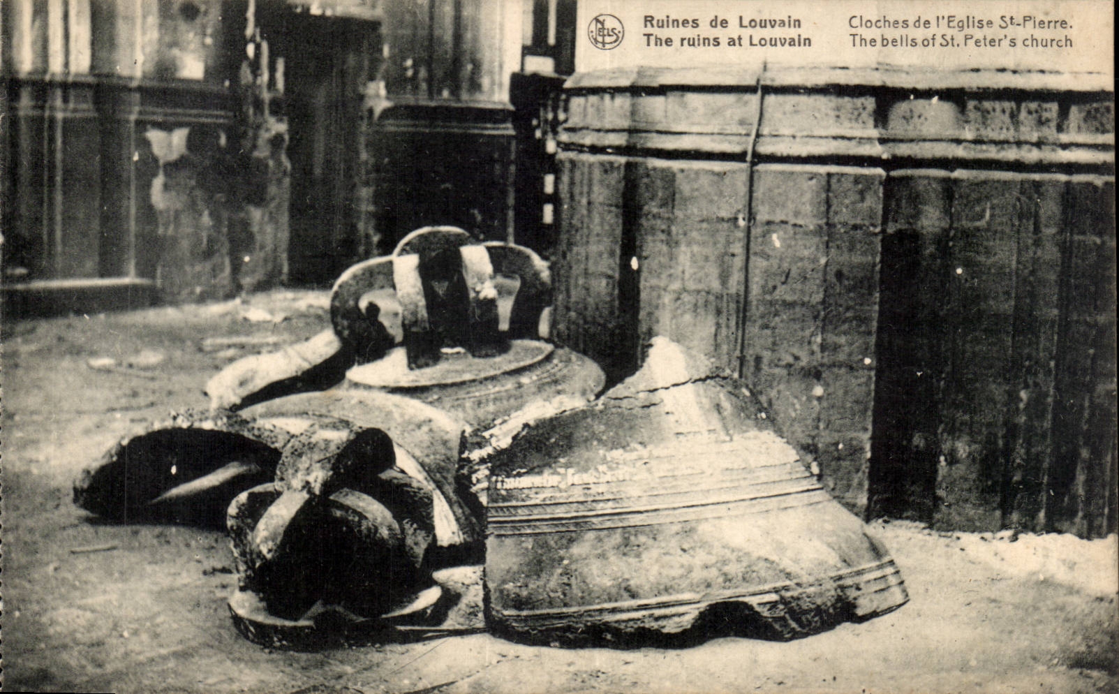 Ruines de Louvain — Cloches de l'Église St-Pierre — NELS