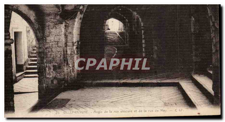 Villefranche - Angle de la rue obscure et de la rue de May — C.P.
