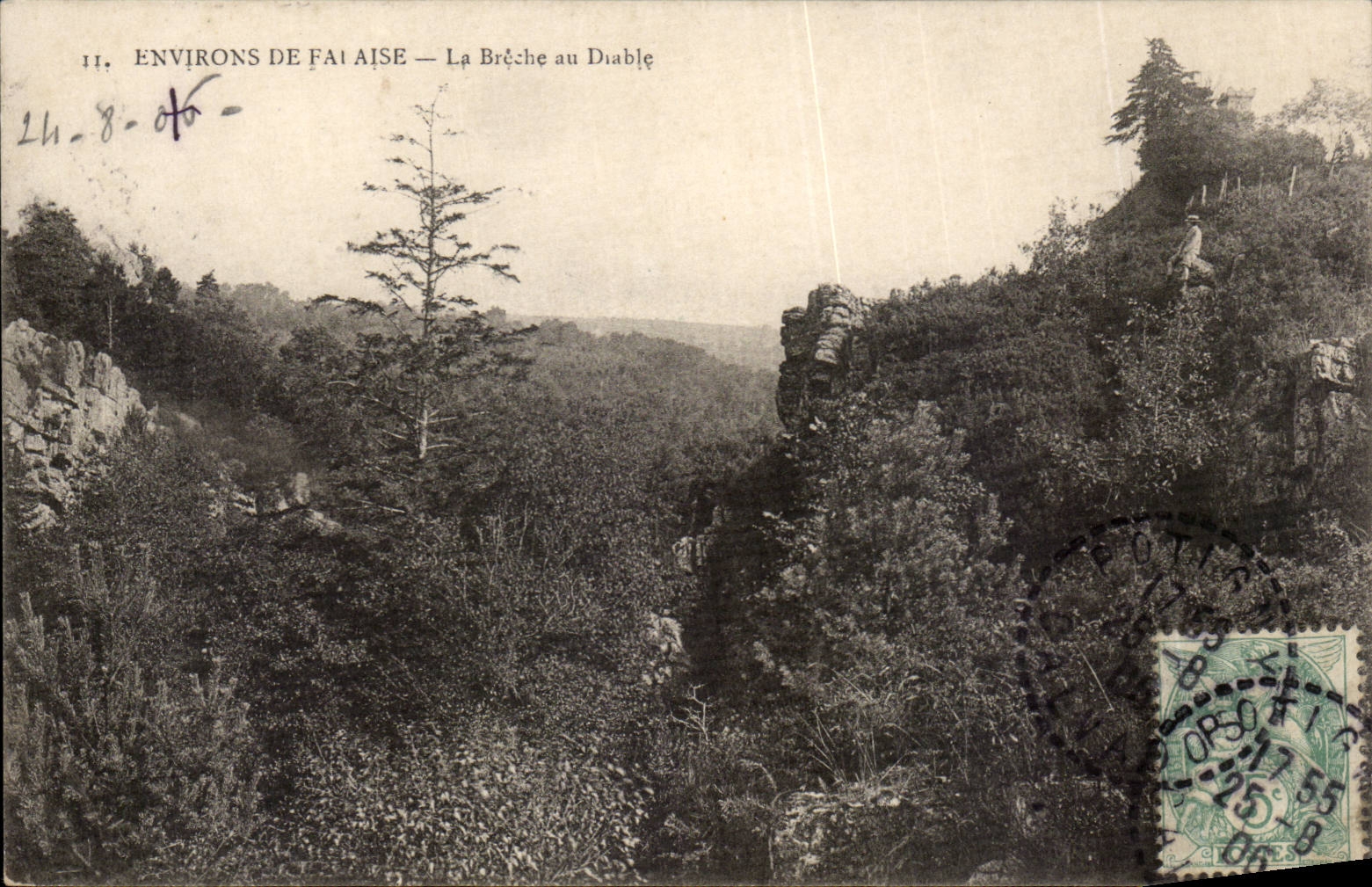 CPA Environs de Falaise La breche au diable