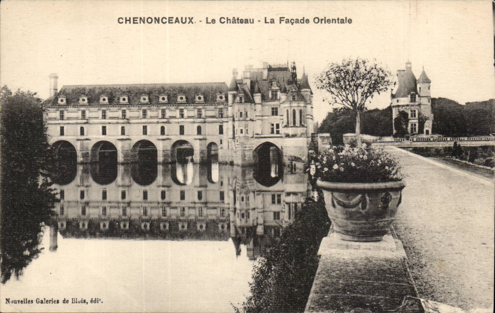 CPA Chenonceaux Le chateau La facade orientale
