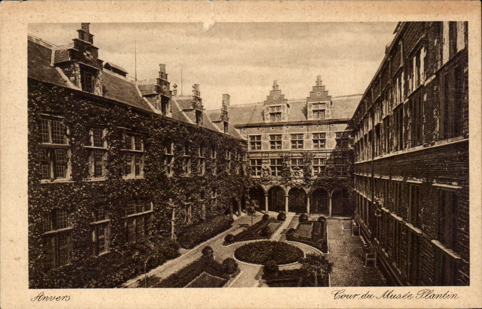 CPA Belgique Anvers Cour du musee Plantin