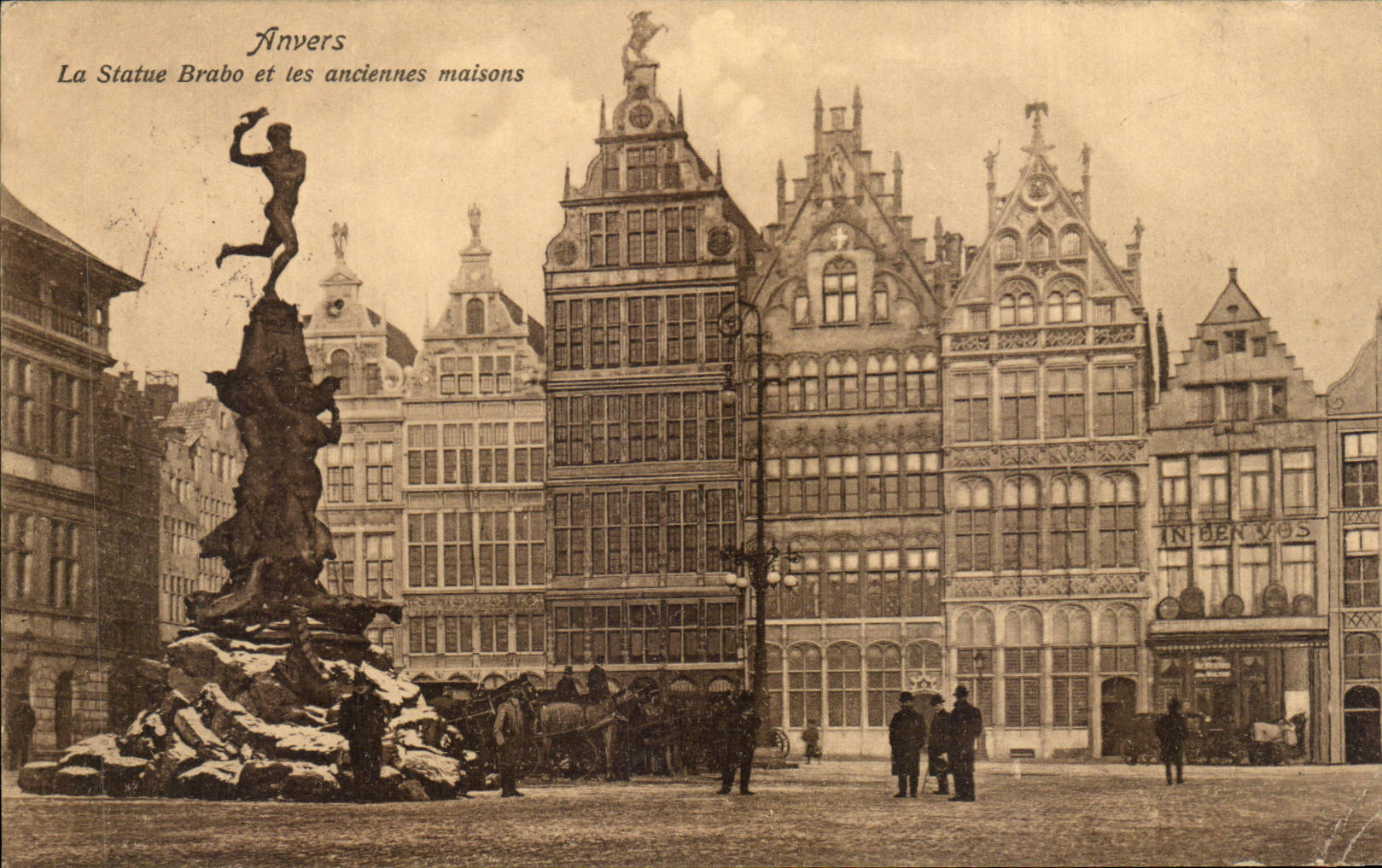 CPA Belgique Anvers La statue Brabo et les anciennes maisons