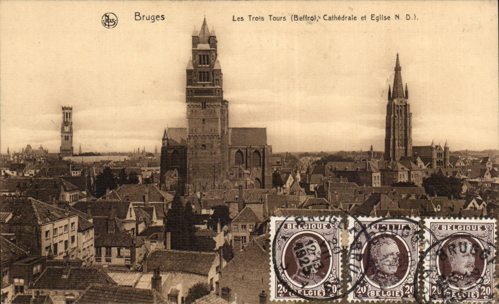 CPA Bruges Les trois tours Beffroi cathedrale et eglise
