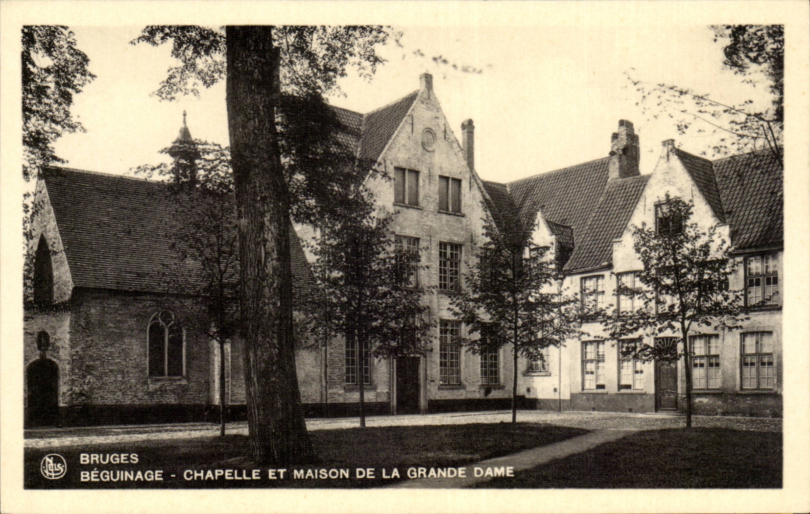 CPA Bruges Beguinage Chapelle et maison de la grande dame