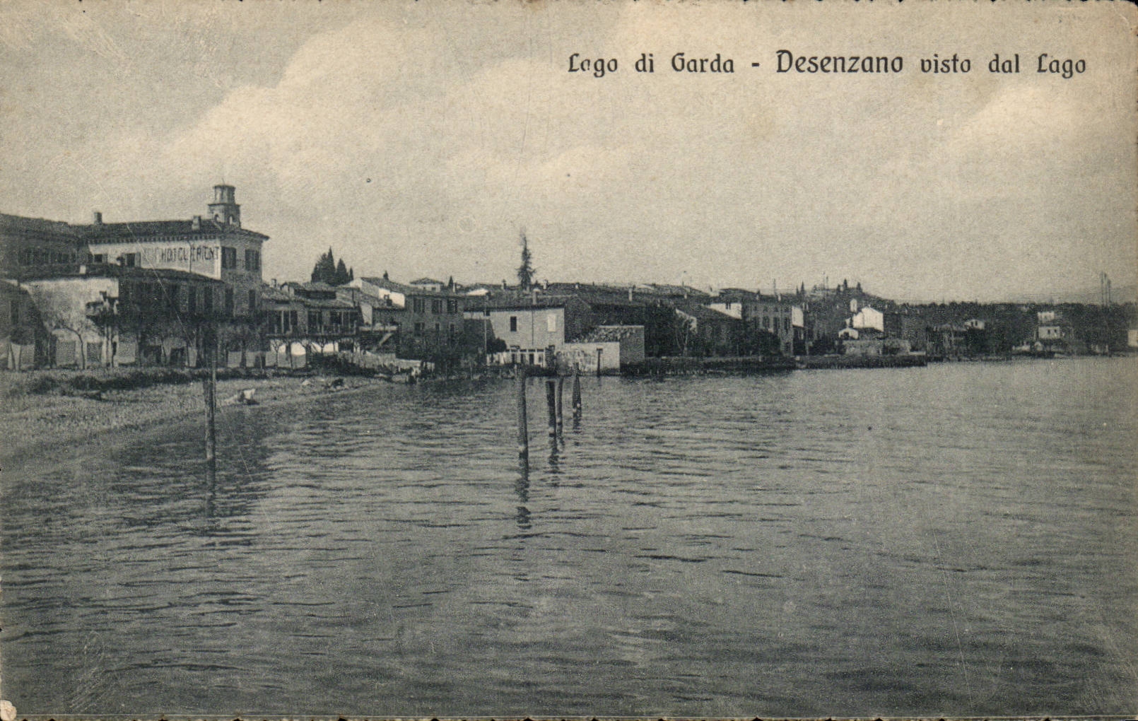 CPA Italie Italia Lago di Garda Desenzano visto dal Lago
