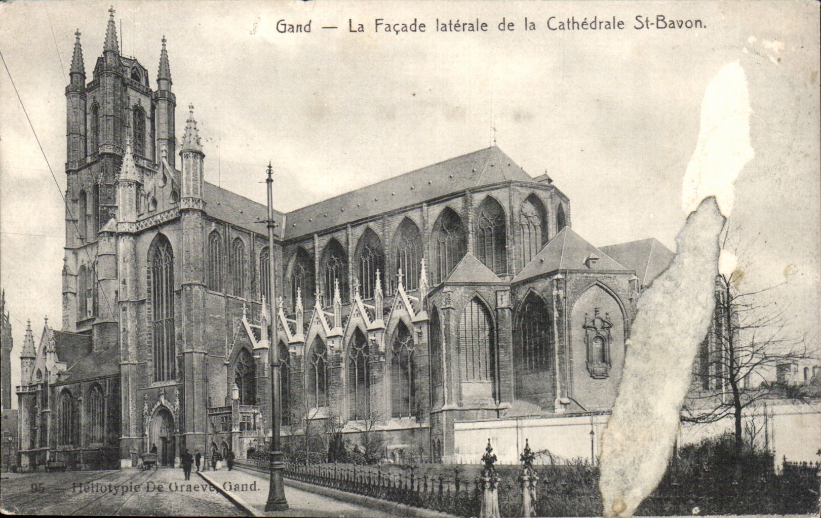 Gand — La Façade latérale de la Cathédrale St-Bavon — Héliotypie De Graeve, Gand, n°95