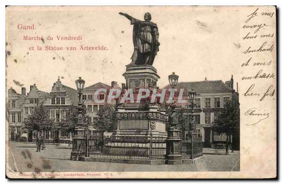 Gand. Marché du Vendredi et la Statue van Artevelde.