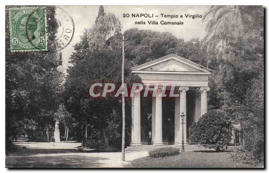 CPA Italie Italia Napoli Tempio a Virgilio nella Villa Comunale